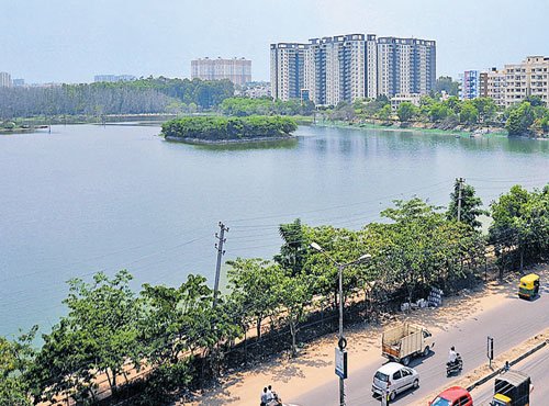 Renowned IT parks and corporate hubs present in Whitefield, Electronic city, Marathalli, Koramngala and outer ring road are within easy reach, assuring ease for the professionals. The locality also has presence of popular educational institutions, hospitals, shopping malls, restaurants, banks, ATMs, entertainment zones, etc., which are also in close proximity, ensuring ultimate comfort of living. 